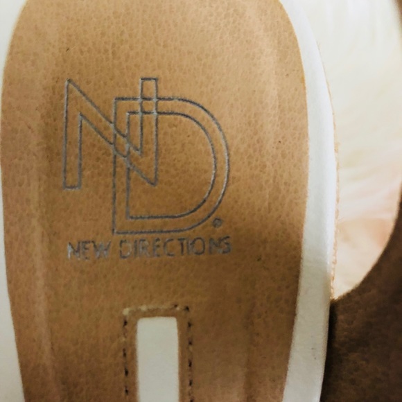 Sandals - Picture 3 of 7